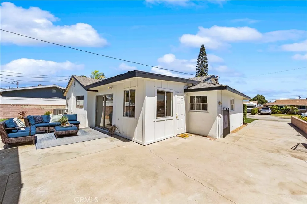 6275 San Ricardo Way Buena Park, CA 90620