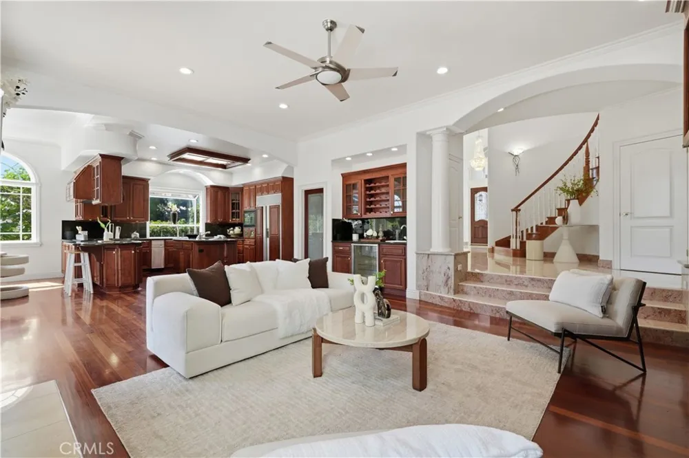 10935 Miramonte Cupertino, CA 95014