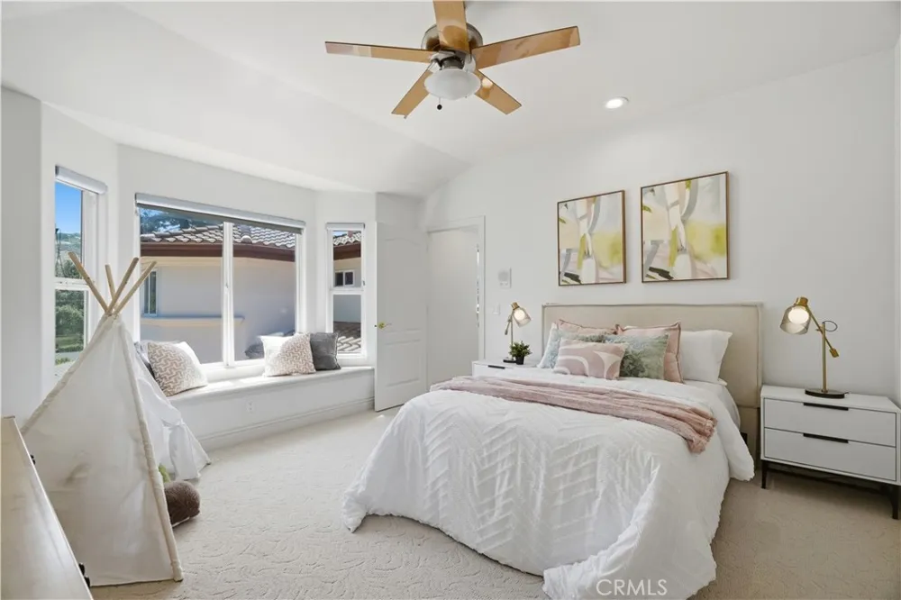 10935 Miramonte Cupertino, CA 95014