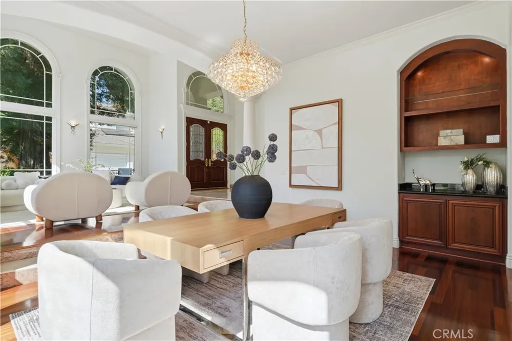 10935 Miramonte Cupertino, CA 95014