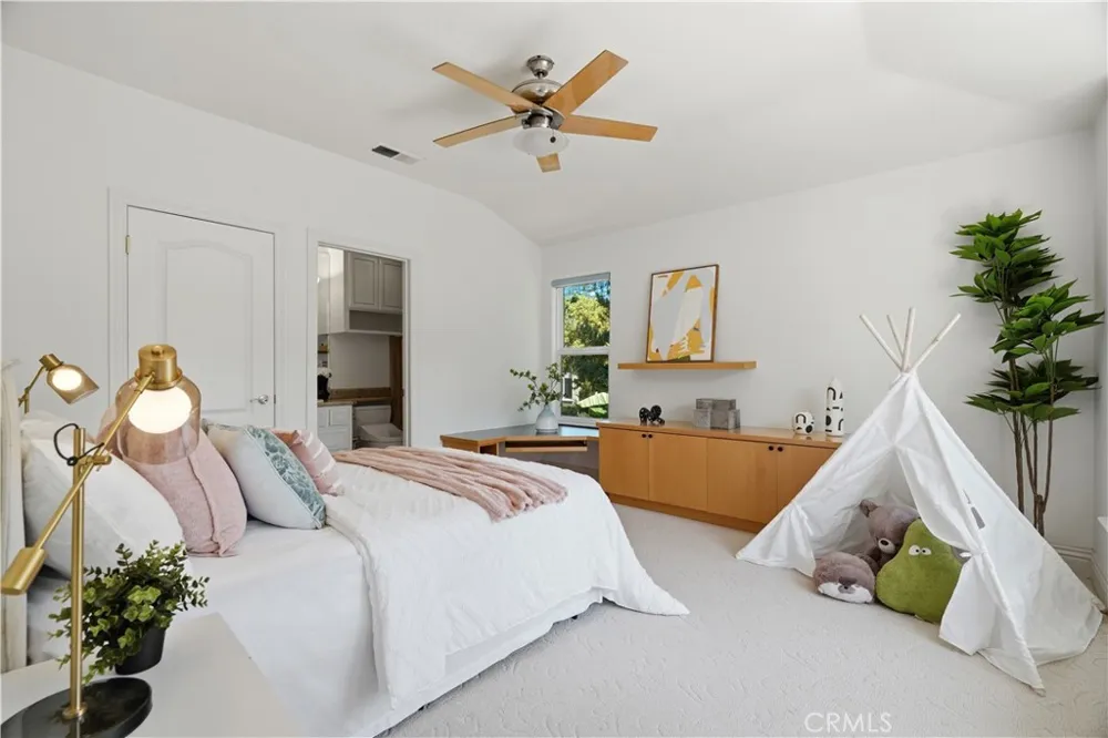 10935 Miramonte Cupertino, CA 95014