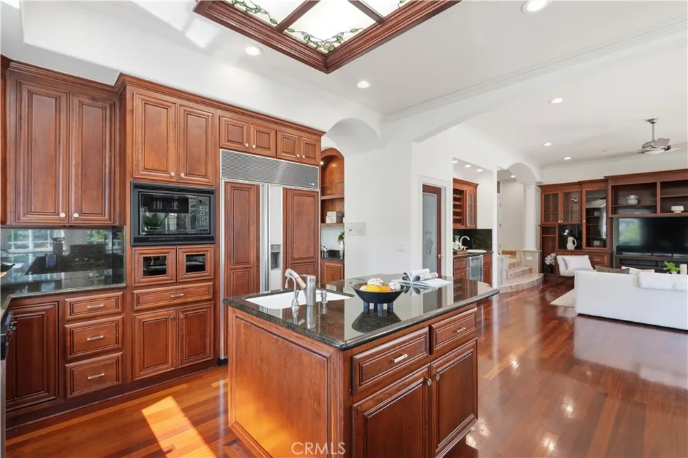 10935 Miramonte Cupertino, CA 95014