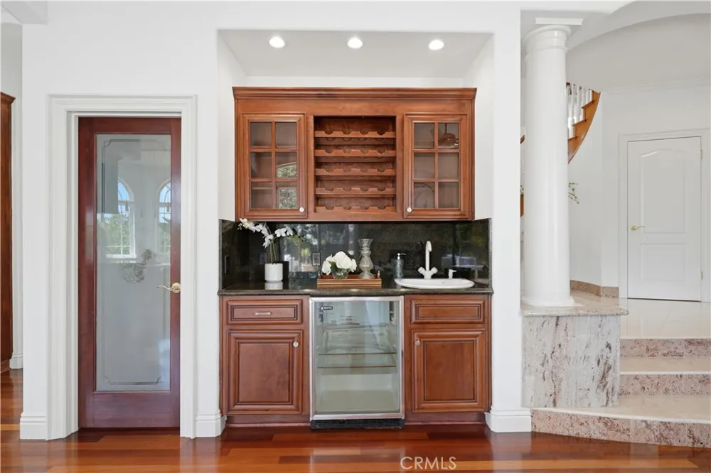 10935 Miramonte Cupertino, CA 95014