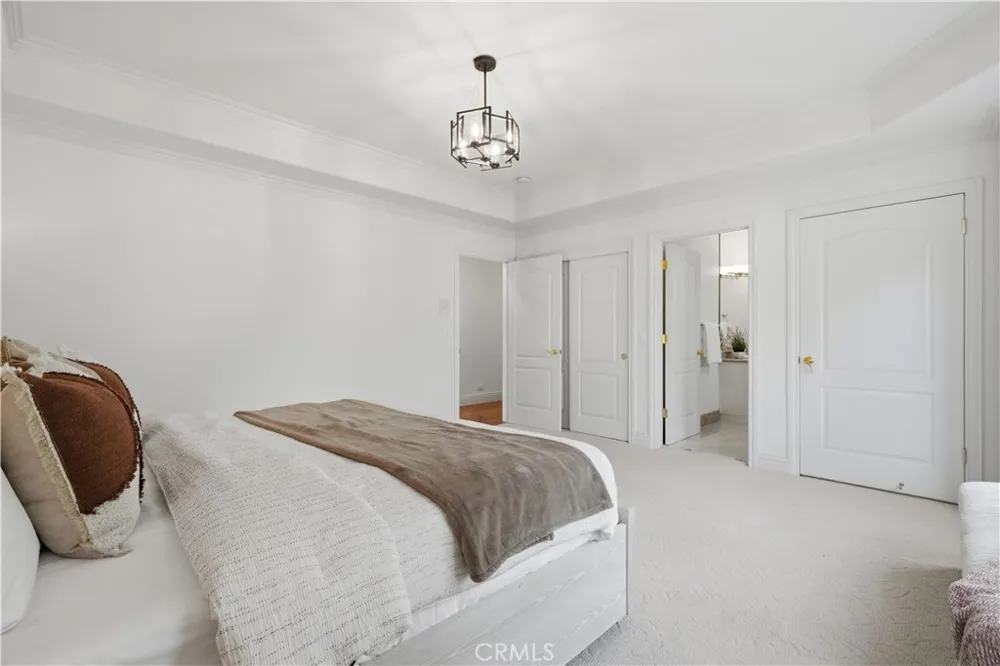 10935 Miramonte Cupertino, CA 95014