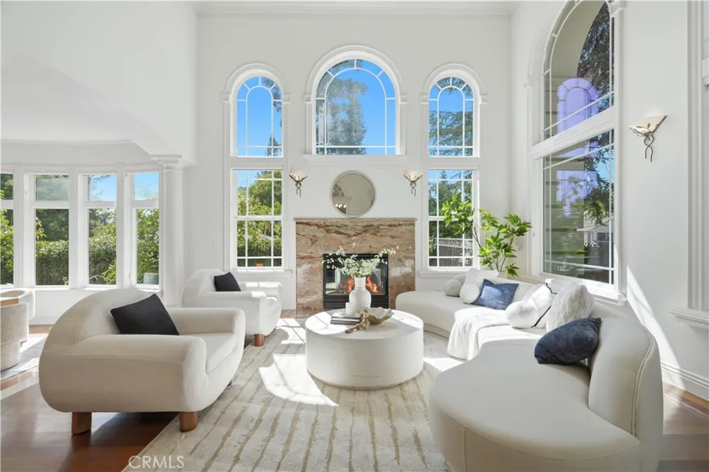 10935 Miramonte Cupertino, CA 95014