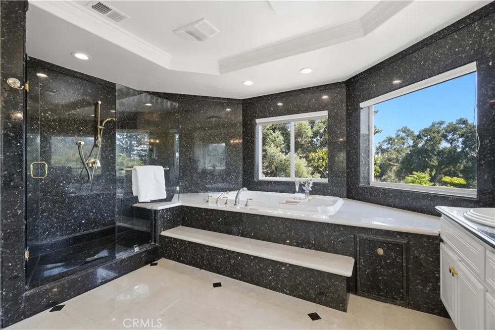 10935 Miramonte Cupertino, CA 95014