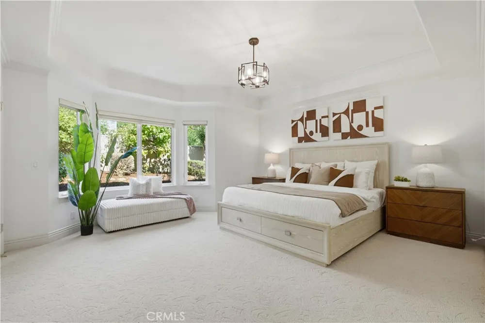 10935 Miramonte Cupertino, CA 95014