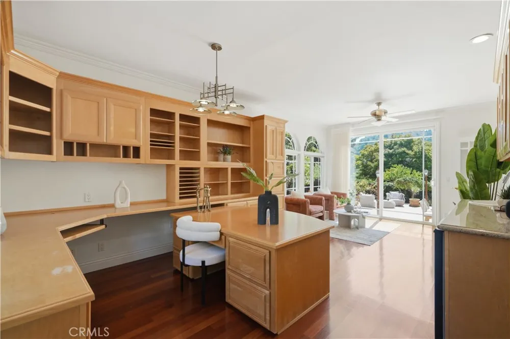 10935 Miramonte Cupertino, CA 95014