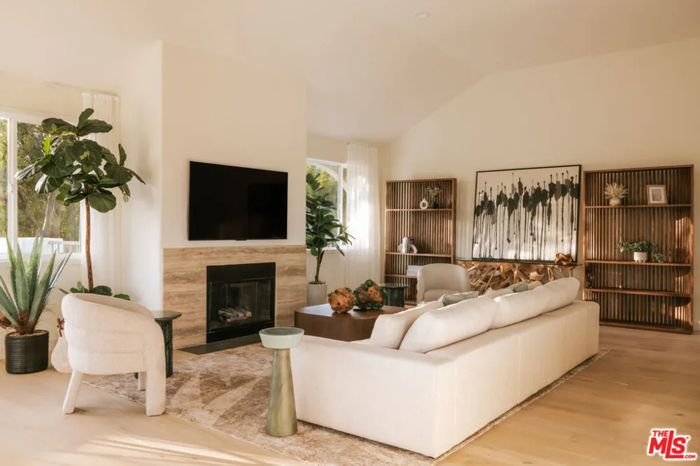 6489 Cavalleri Road #211 Malibu, CA 90265