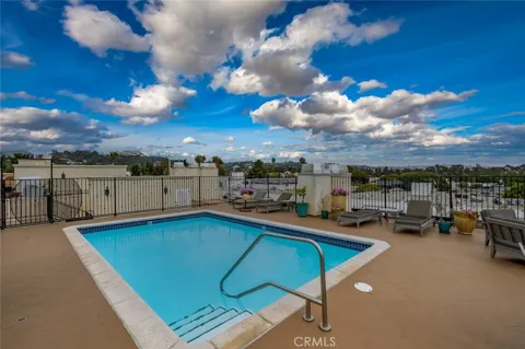 11740 W Sunset Boulevard #14