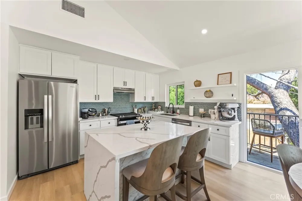 9620 Alene Tujunga, CA 91042