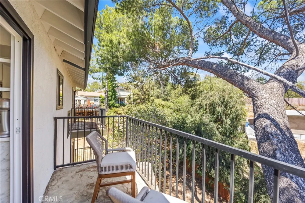 9620 Alene Tujunga, CA 91042