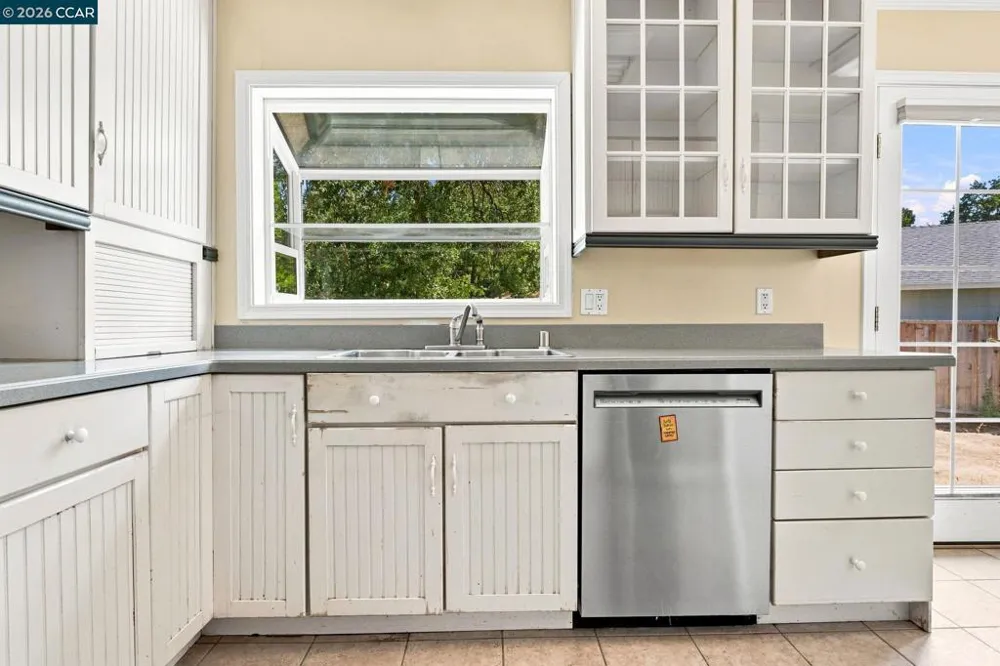 133 Kingsdale Dr Walnut Creek, CA 94596