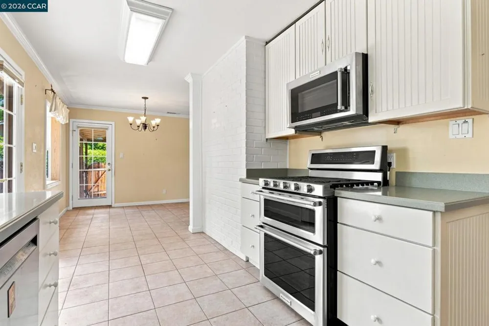 133 Kingsdale Dr Walnut Creek, CA 94596