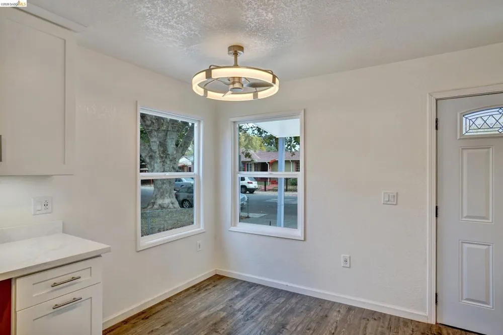 207 Bergedo Dr. Oakland, CA 94603
