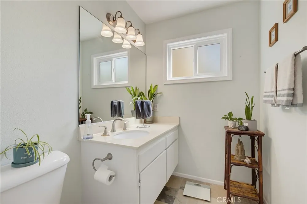 1404 Stanford Avenue Redondo Beach, CA 90278