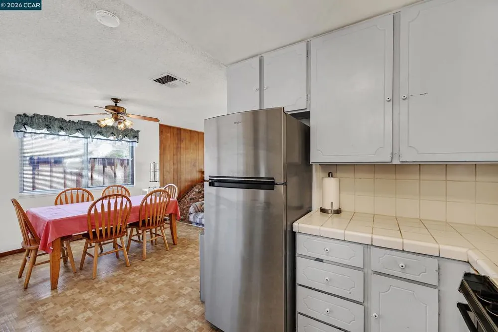 38087 Young Dr Fremont, CA 94536