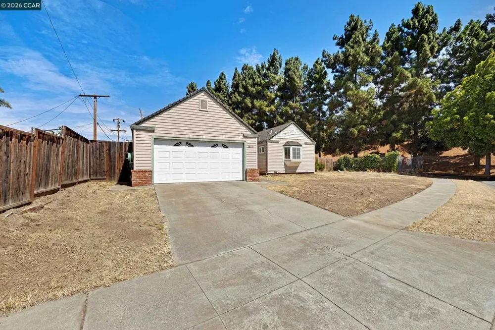 38087 Young Dr Fremont, CA 94536