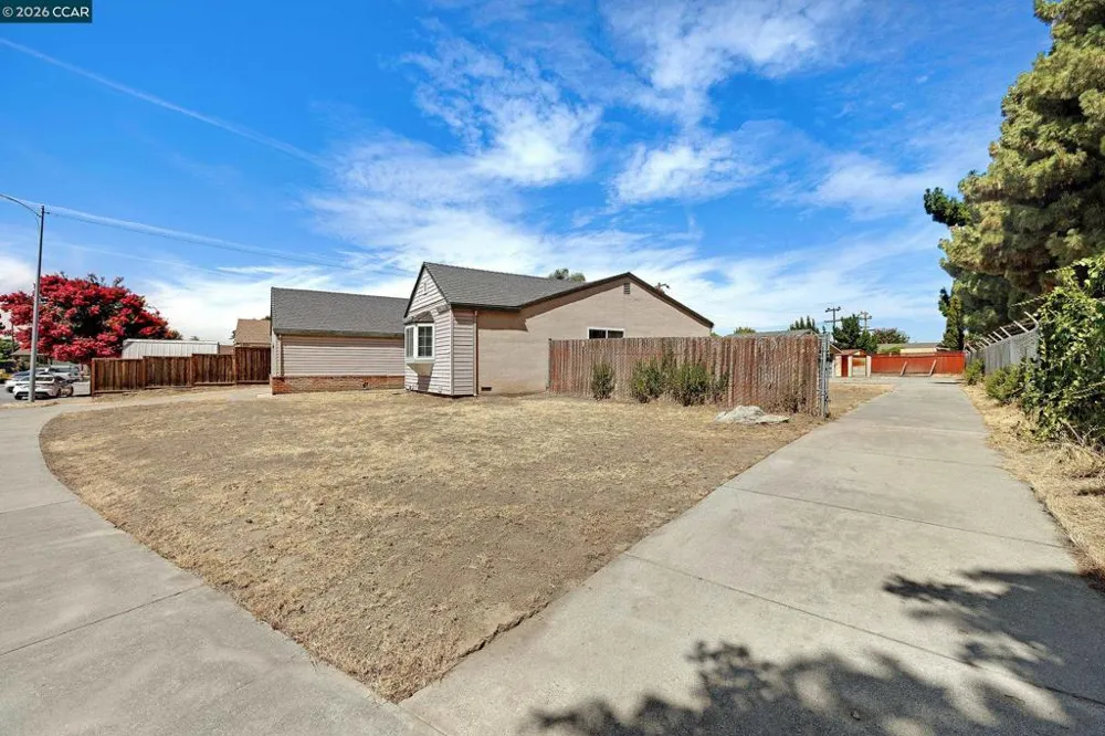 38087 Young Dr Fremont, CA 94536