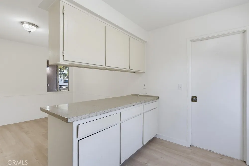 9187 Cypress Fontana, CA 92335
