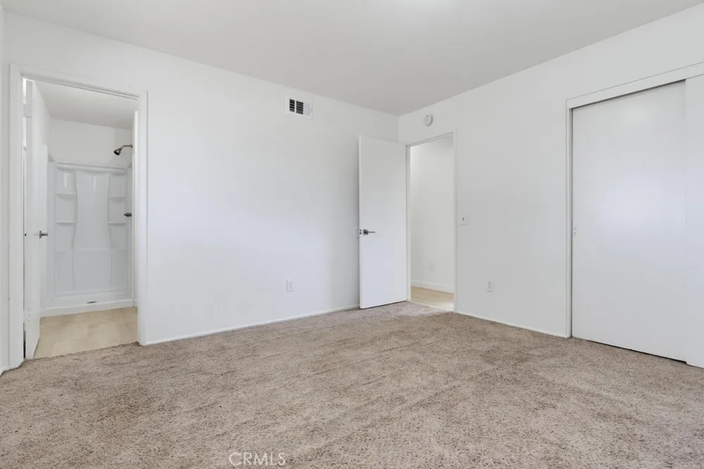 9187 Cypress Fontana, CA 92335