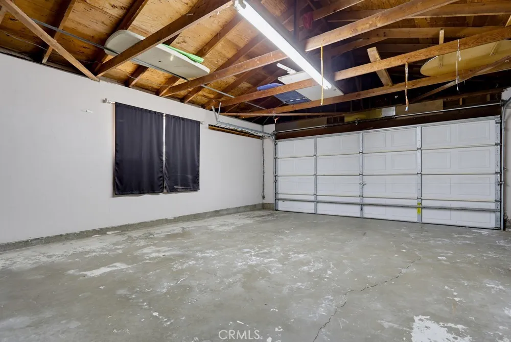 9187 Cypress Fontana, CA 92335
