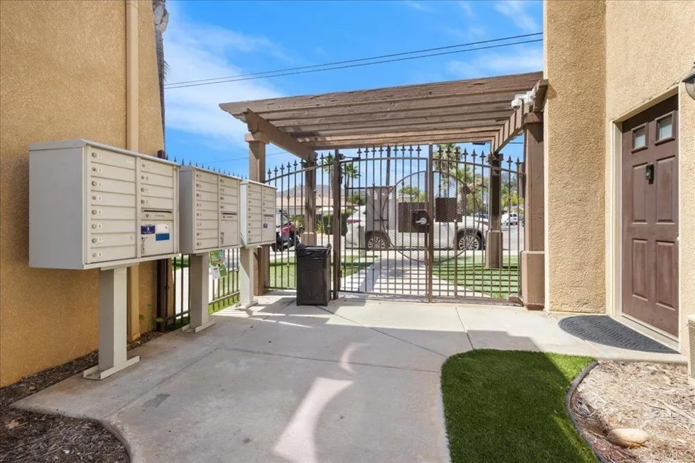 1321 Greenfield Drive El Cajon, CA 92021