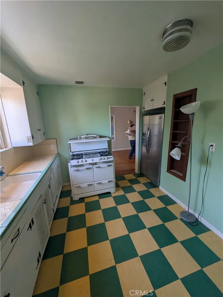 590 Prescott Street Pasadena, CA 91104