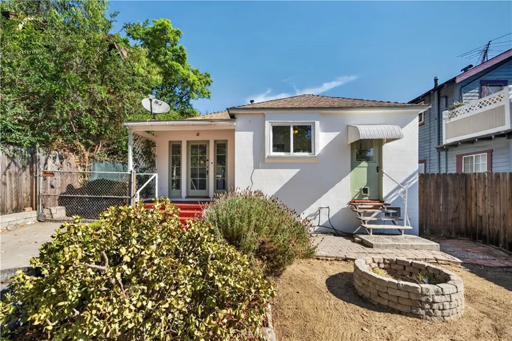 590 Prescott Street Pasadena, CA 91104