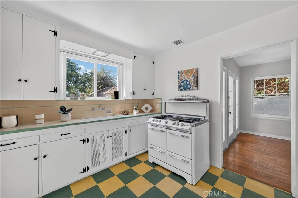590 Prescott Street Pasadena, CA 91104
