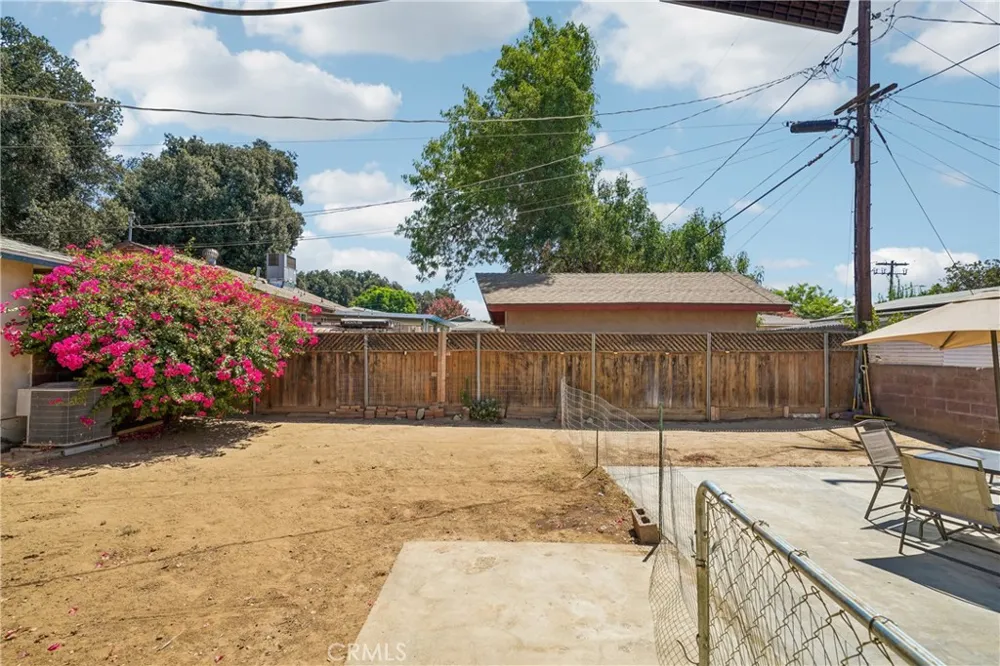 3096 Bautista Riverside, CA 92506