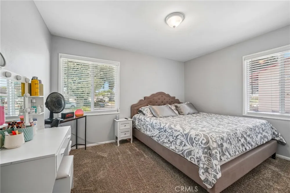 3096 Bautista Riverside, CA 92506