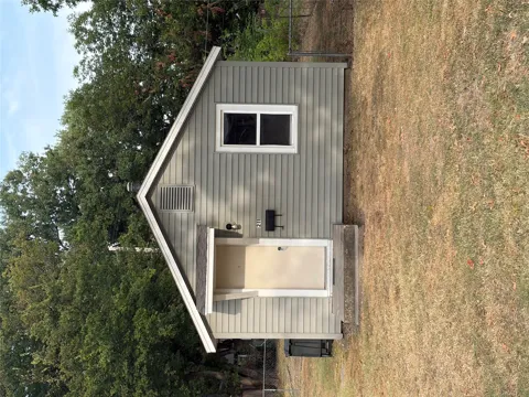 211 Indianola Street