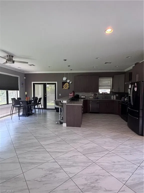 2360 Burton Avenue Fort Myers, FL 33907