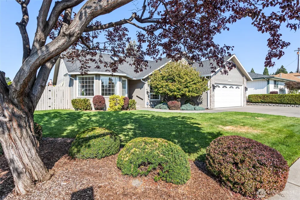 606 S 56th Avenue Yakima, WA 98908
