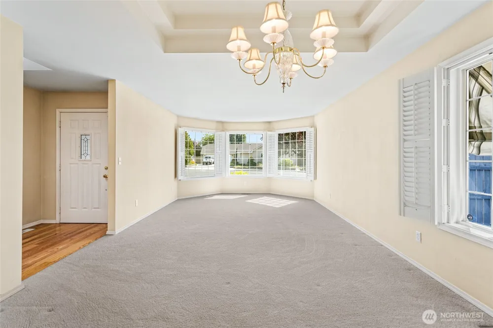606 S 56th Avenue Yakima, WA 98908