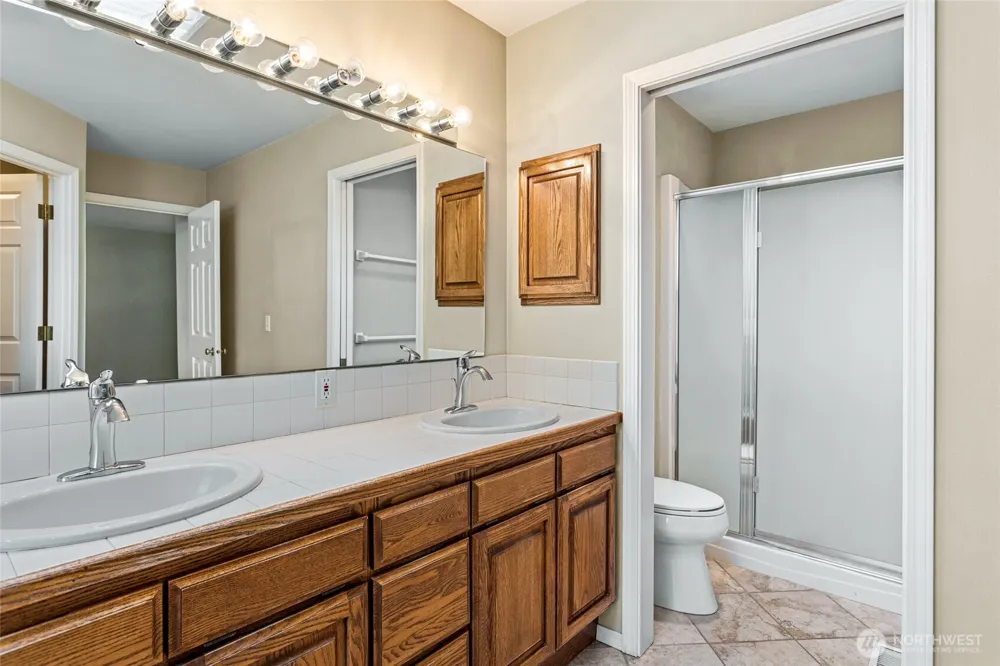 606 S 56th Avenue Yakima, WA 98908