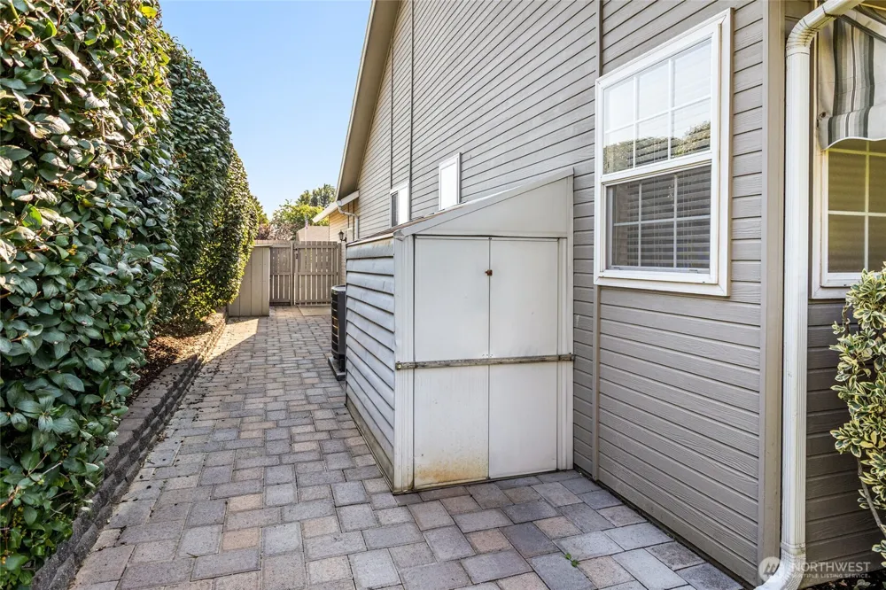606 S 56th Avenue Yakima, WA 98908