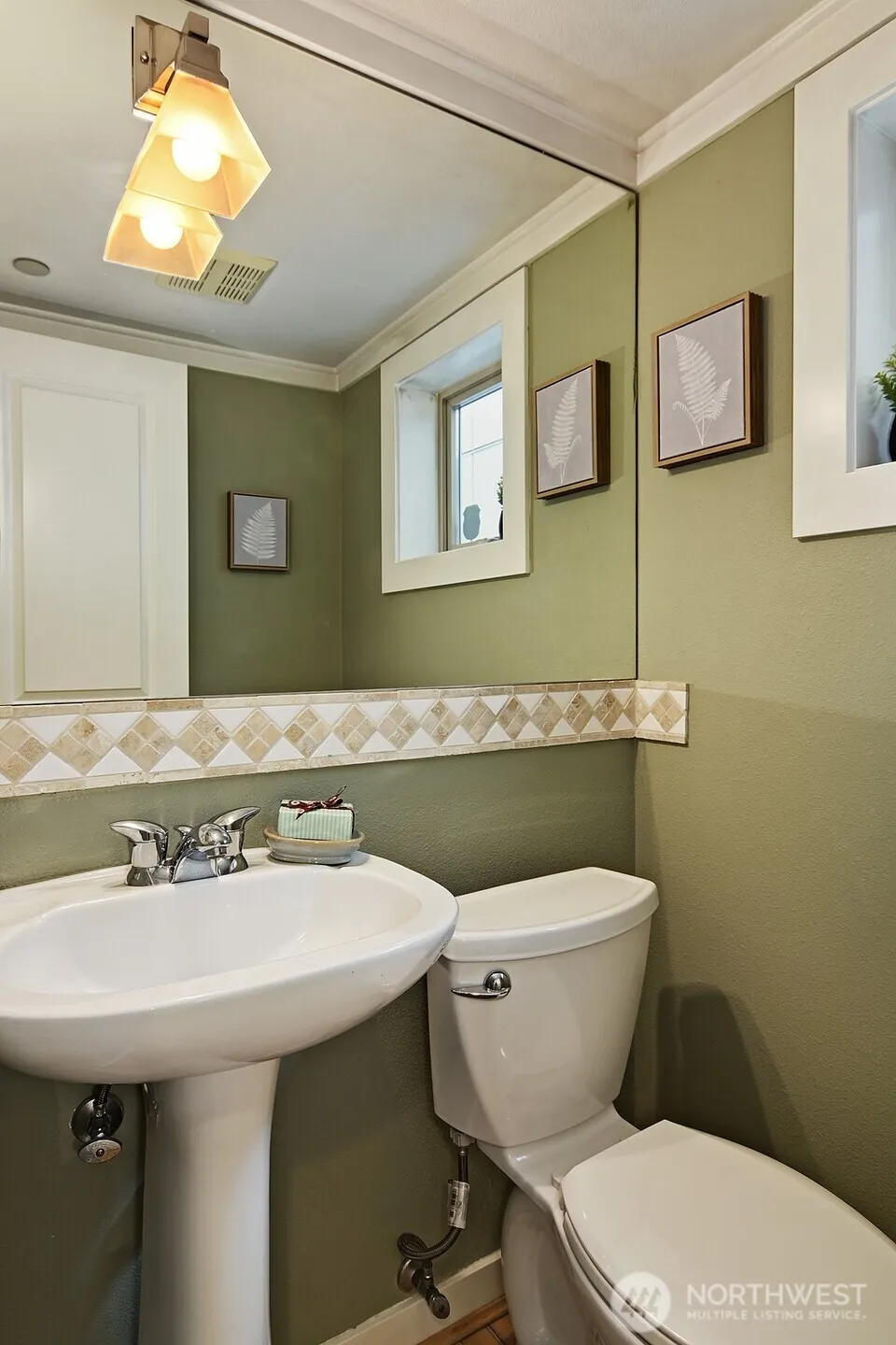 2502 50th Street #103 Seattle, WA 98103