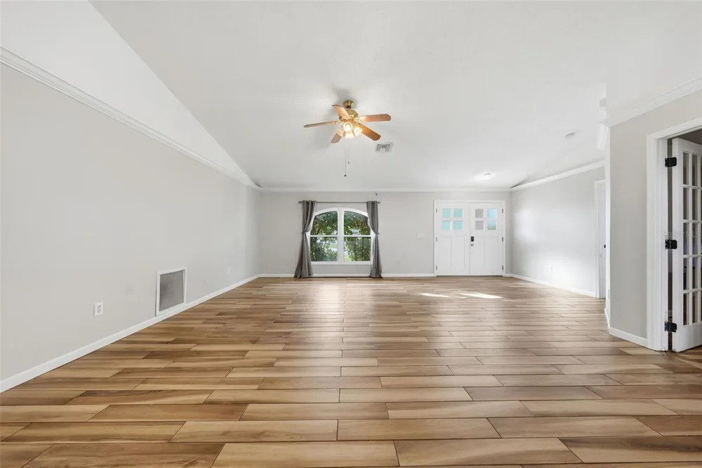 236 COUNTRY LAKES CIRCLE Groveland, FL 34736