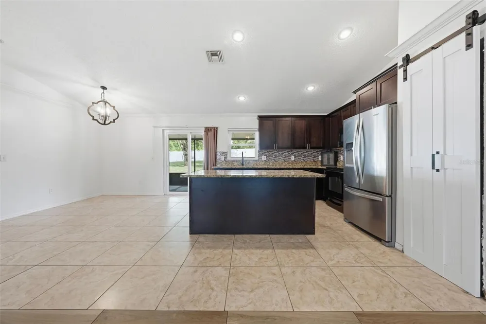 236 COUNTRY LAKES CIRCLE Groveland, FL 34736
