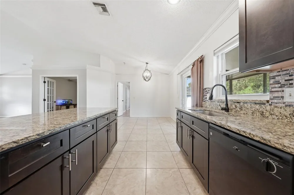 236 COUNTRY LAKES CIRCLE Groveland, FL 34736