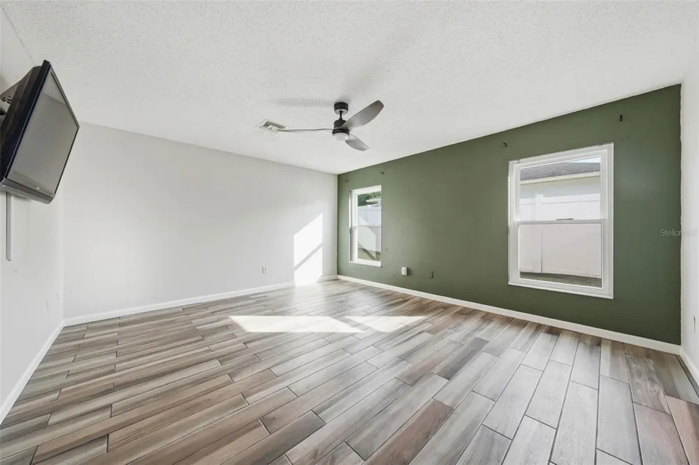 236 COUNTRY LAKES CIRCLE Groveland, FL 34736