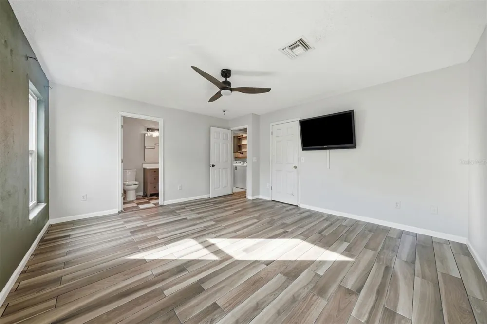 236 COUNTRY LAKES CIRCLE Groveland, FL 34736