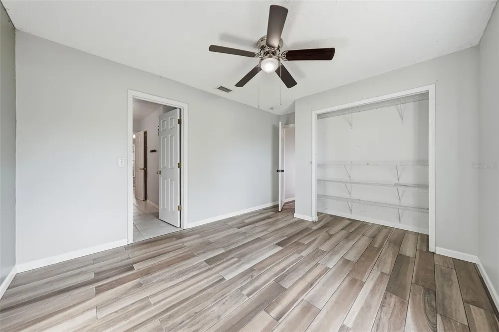 236 COUNTRY LAKES CIRCLE Groveland, FL 34736