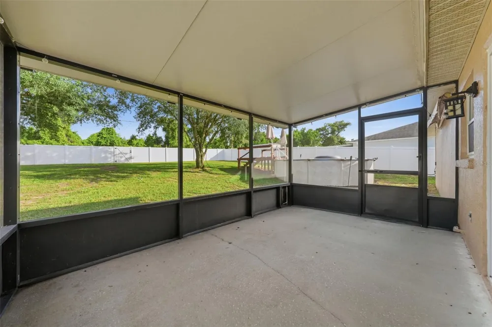 236 COUNTRY LAKES CIRCLE Groveland, FL 34736