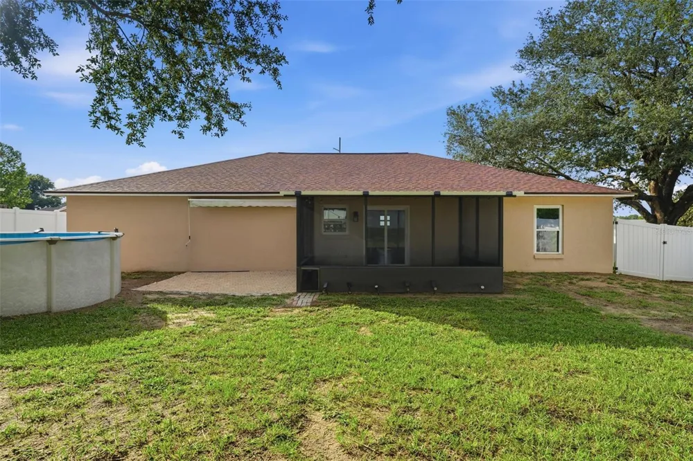236 COUNTRY LAKES CIRCLE Groveland, FL 34736
