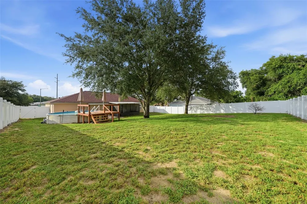 236 COUNTRY LAKES CIRCLE Groveland, FL 34736