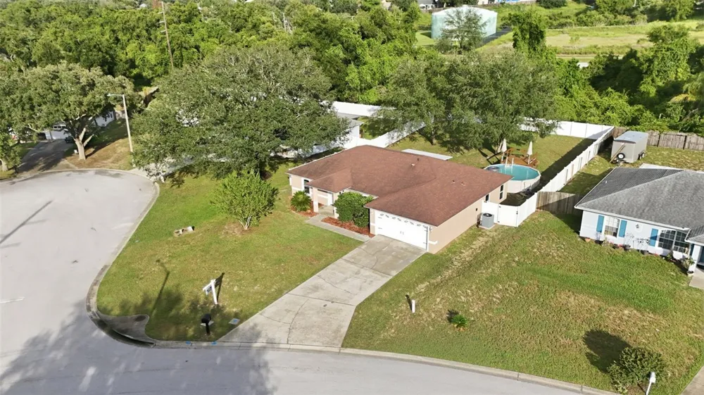 236 COUNTRY LAKES CIRCLE Groveland, FL 34736