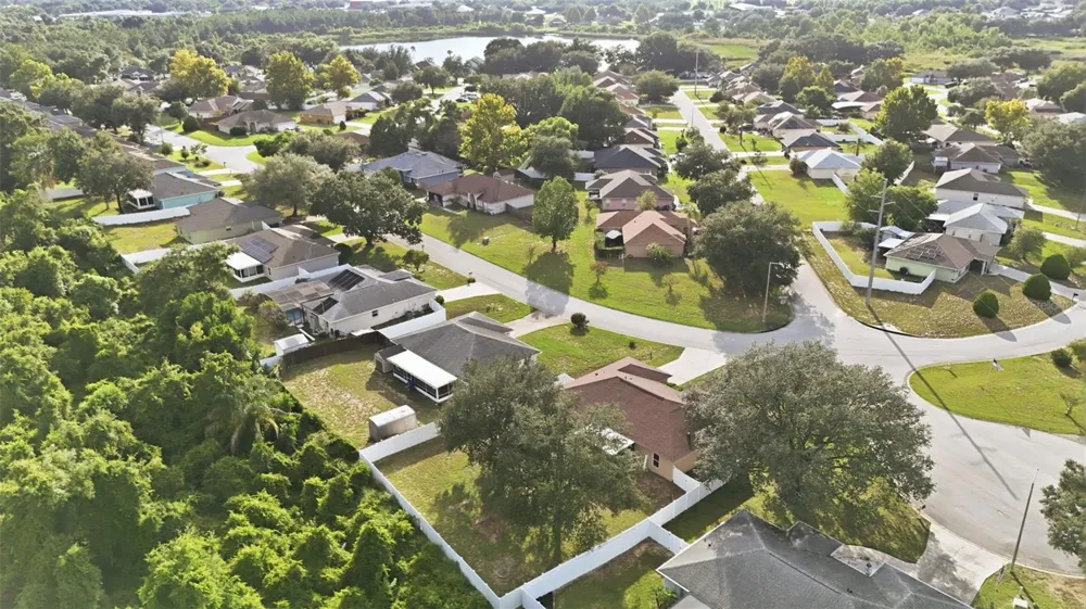236 COUNTRY LAKES CIRCLE Groveland, FL 34736
